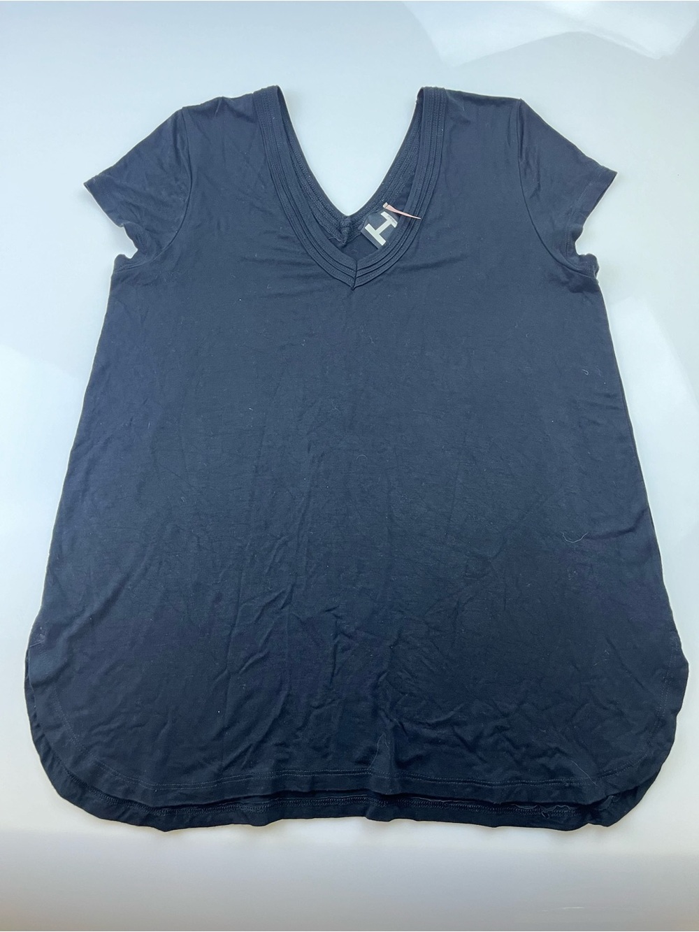 H by Bordeaux Black V-neck Sleeveless Top N257-6